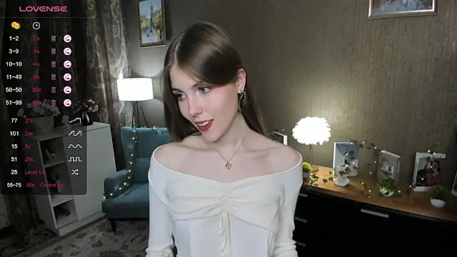 Snapshot of DarleneHatt chatting on 6, 2, 2025 DarleneHatt online show from 6, 2, 2025