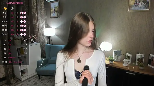 Snapshot of DarleneHatt chatting on 2, 3, 2025 DarleneHatt online show from 2, 3, 2025