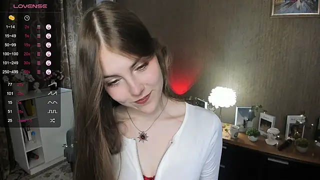 Snapshot of DarleneHatt chatting on 10, 3, 2025 DarleneHatt online show from 10, 3, 2025