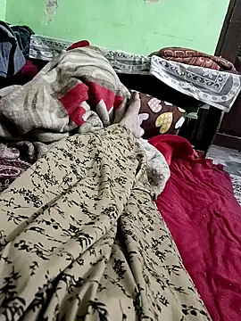 QUEEN-X-CPL online show from 8, 2, 2025