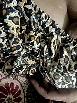 QUEEN-X-CPL online show from 17, 2, 2025