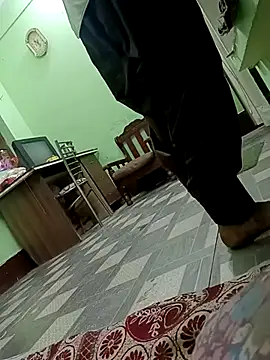 QUEEN-X-CPL online show from 7, 3, 2025