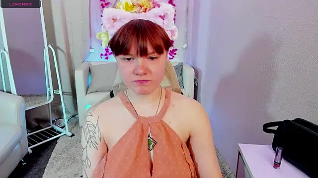 DreamyLuna online show from 7, 11, 2025