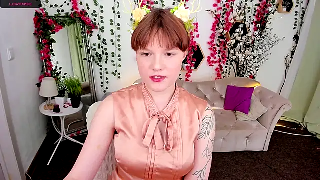 DreamyLuna online show from 20, 11, 2025