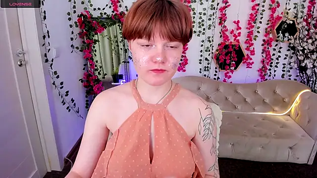 DreamyLuna online show from 29, 11, 2025