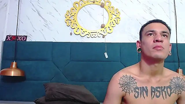 Snapshot of salome_daniel chatting on 5, 3, 2025 salome daniel online show from 5, 3, 2025