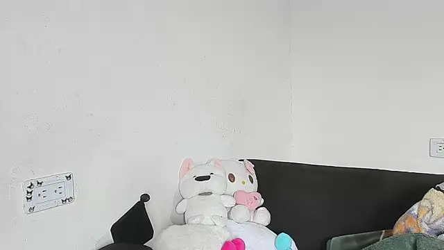 Snapshot of salome_daniel chatting on 2, 7, 2026 salome daniel online show from 2, 7, 2026