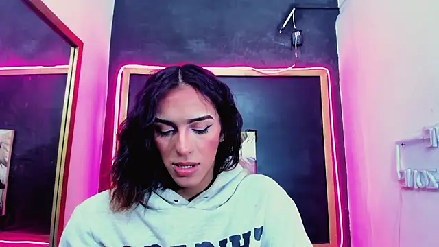 Isabella stanford2 online show from 9, 1, 2026