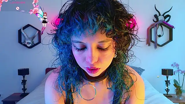 Snapshot of Sweet_Chaos chatting on 12, 11, 2025 Sweet Chaos online show from 12, 11, 2025