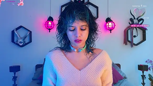 Snapshot of Sweet_Chaos chatting on 16, 11, 2025 Sweet Chaos online show from 16, 11, 2025