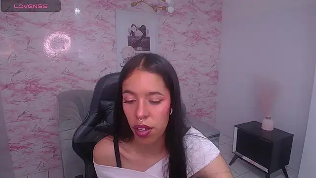 stephania t online show from 8, 1, 2025