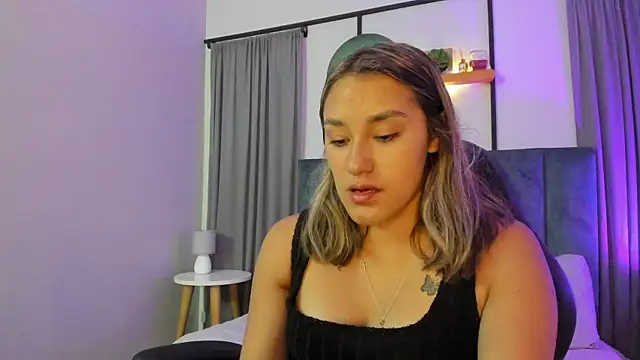 Snapshot of _Sophie__miller chatting on 27, 3, 2026 Sophie miller online show from 27, 3, 2026