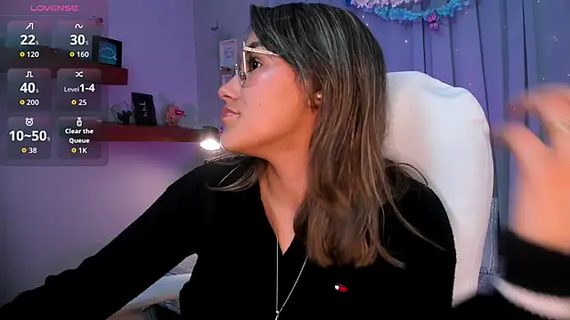 Snapshot of _Sophie__miller chatting on 18, 5, 2026 Sophie miller online show from 18, 5, 2026