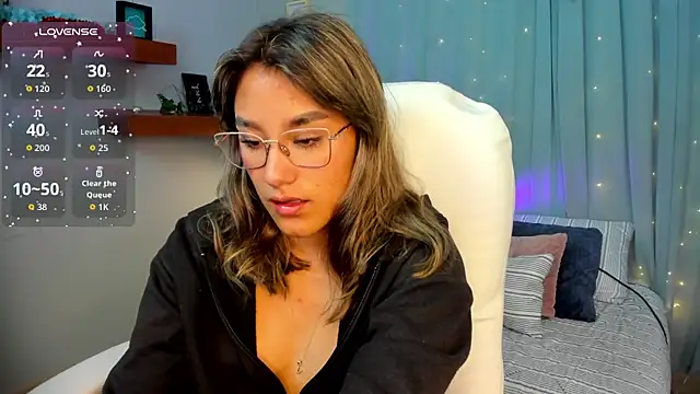 Snapshot of _Sophie__miller chatting on 20, 5, 2026 Sophie miller online show from 20, 5, 2026