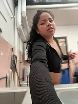 Snapshot of Elaa_euphoria chatting on 9, 1, 2025 Elaa euphoria online show from 9, 1, 2025