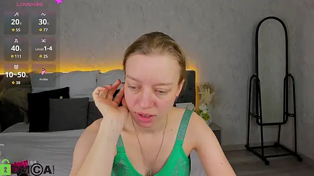 Michelle Blond online show from 7, 2, 2026