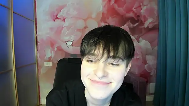 Snapshot of EmiliaYours chatting on 9, 12, 2024 EmiliaYours online show from 9, 12, 2024