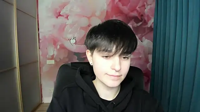 Snapshot of EmiliaYours chatting on 14, 12, 2024 EmiliaYours online show from 14, 12, 2024