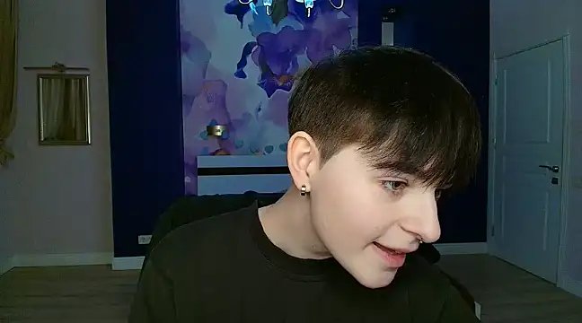 Snapshot of EmiliaYours chatting on 23, 12, 2024 EmiliaYours online show from 23, 12, 2024