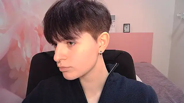 Snapshot of EmiliaYours chatting on 29, 12, 2024 EmiliaYours online show from 29, 12, 2024