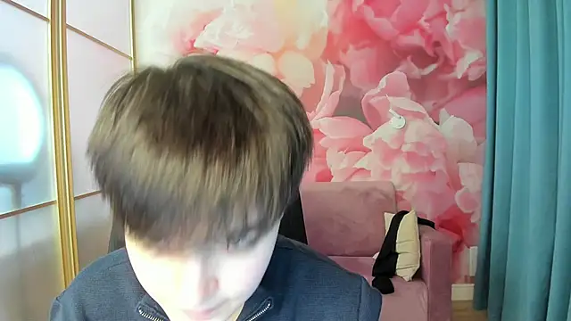 Snapshot of EmiliaYours chatting on 3, 1, 2025 EmiliaYours online show from 3, 1, 2025