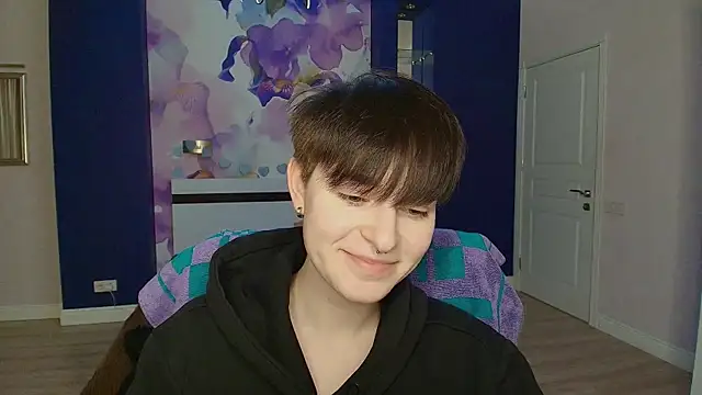 Snapshot of EmiliaYours chatting on 13, 1, 2025 EmiliaYours online show from 13, 1, 2025