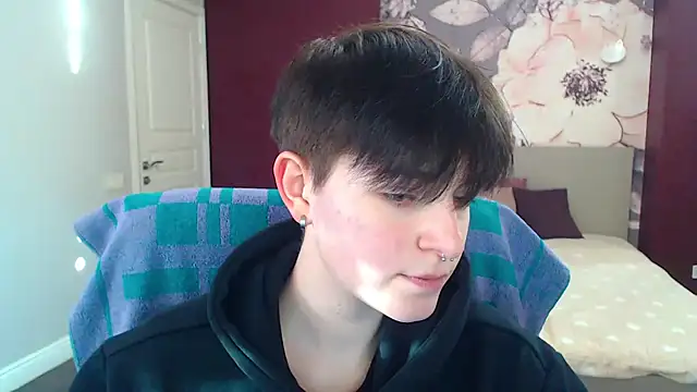 Snapshot of EmiliaYours chatting on 14, 1, 2025 EmiliaYours online show from 14, 1, 2025