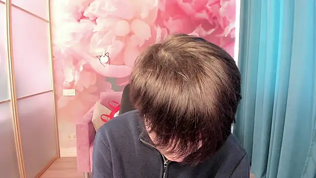 Snapshot of EmiliaYours chatting on 17, 1, 2025 EmiliaYours online show from 17, 1, 2025