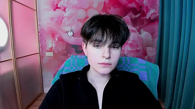 Snapshot of EmiliaYours chatting on 21, 1, 2025 EmiliaYours online show from 21, 1, 2025