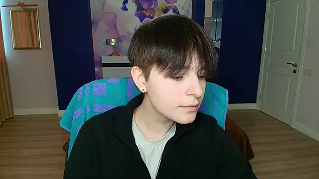 Snapshot of EmiliaYours chatting on 1, 2, 2025 EmiliaYours online show from 1, 2, 2025