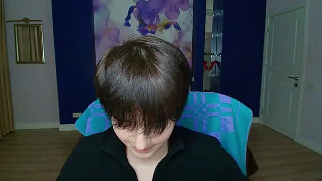 Snapshot of EmiliaYours chatting on 1, 2, 2025 EmiliaYours online show from 1, 2, 2025