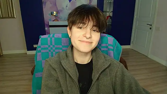 Snapshot of EmiliaYours chatting on 3, 2, 2025 EmiliaYours online show from 3, 2, 2025