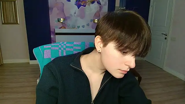 Snapshot of EmiliaYours chatting on 10, 2, 2025 EmiliaYours online show from 10, 2, 2025