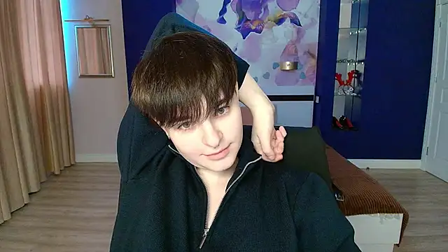 Snapshot of EmiliaYours chatting on 2, 3, 2025 EmiliaYours online show from 2, 3, 2025