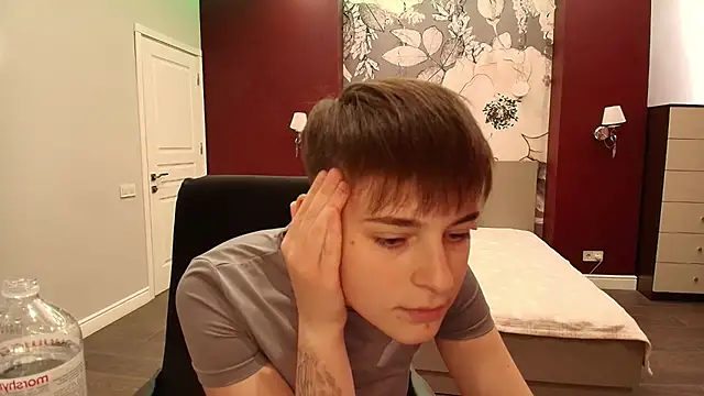 Snapshot of EmiliaYours chatting on 23, 9, 2025 EmiliaYours online show from 23, 9, 2025