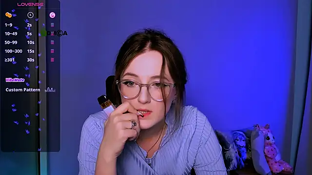 luna berryy online show from 14, 11, 2025