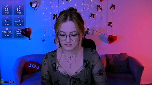 luna berryy online show from 15, 4, 2026