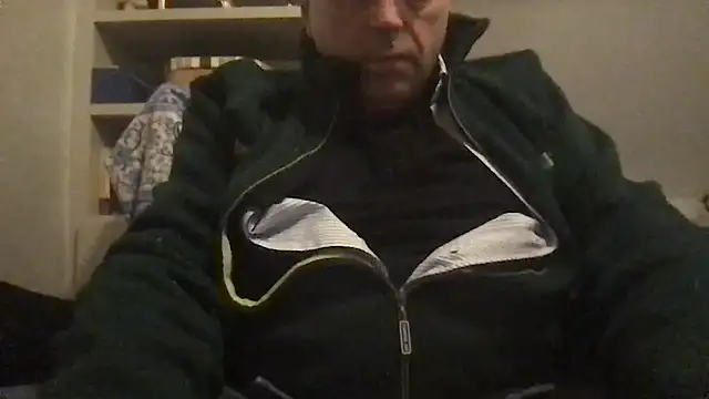 Snapshot of pantomax chatting on 19, 12, 2025 pantomax online show from 19, 12, 2025