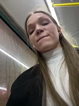 Snapshot of KitteCat chatting on 21, 12, 2024 KitteCat online show from 21, 12, 2024