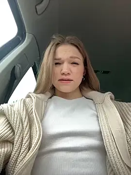 Snapshot of KitteCat chatting on 25, 12, 2024 KitteCat online show from 25, 12, 2024