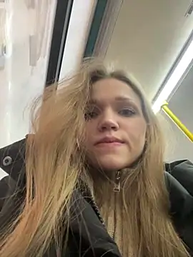 Snapshot of KitteCat chatting on 28, 12, 2024 KitteCat online show from 28, 12, 2024