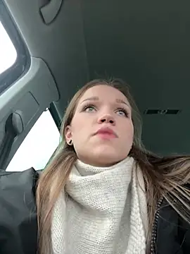 Snapshot of KitteCat chatting on 2, 1, 2025 KitteCat online show from 2, 1, 2025