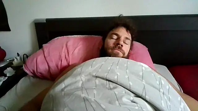 Snapshot of alpha-hunk chatting on 30, 10, 2025 alpha-hunk online show from 30, 10, 2025