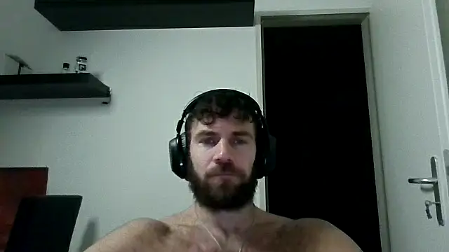 Snapshot of alpha-hunk chatting on 1, 11, 2025 alpha-hunk online show from 1, 11, 2025