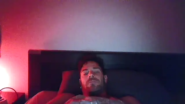 Snapshot of alpha-hunk chatting on 17, 12, 2025 alpha-hunk online show from 17, 12, 2025