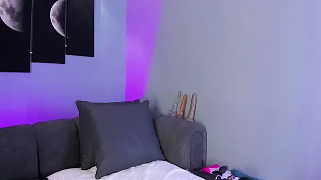 maddy walker online show from 21, 2, 2025