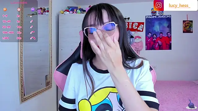 Lucyy-hess online show from 4, 8, 2026