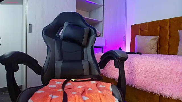 alexiaaross online show from 10, 12, 2024