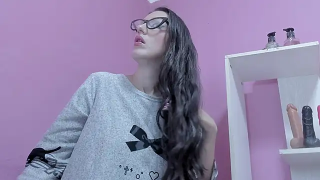 Snapshot of LolaBoobs chatting on 17, 11, 2025 LolaBoobs online show from 17, 11, 2025