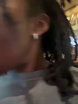 choclatepeaach online show from 3, 4, 2026